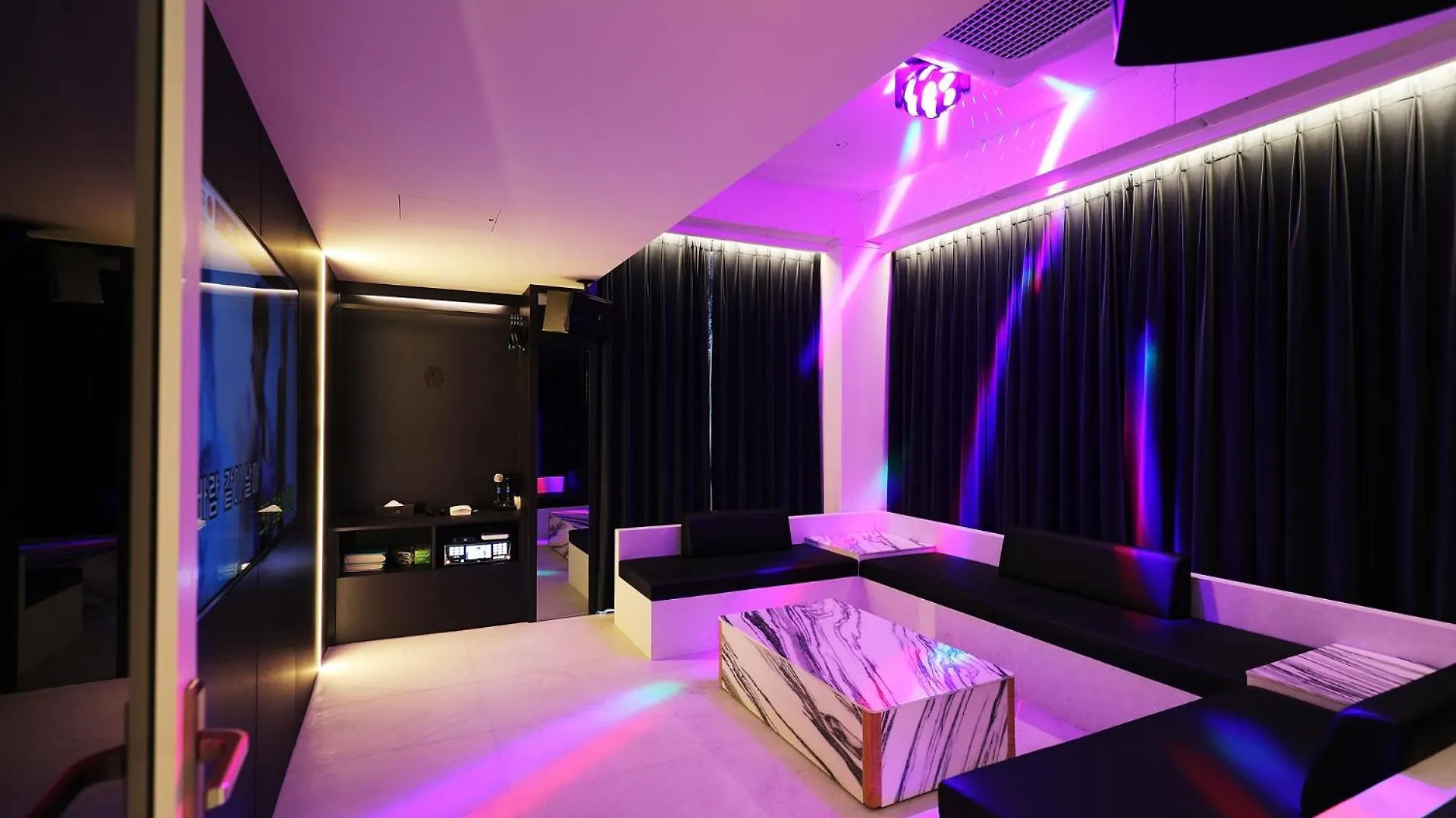 Seoul Inn Hotel By The Designers 0*,  韓国